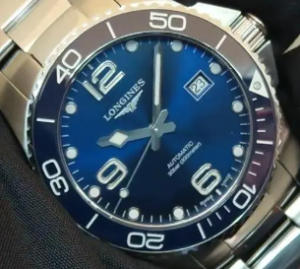 浪琴表全新力作：43mm深海征服者GMT腕表，诠释潜水运动元素，带你探索水下世界！